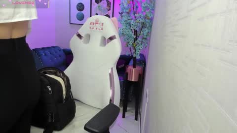 Theia  online show from February 3, 12:32 pm