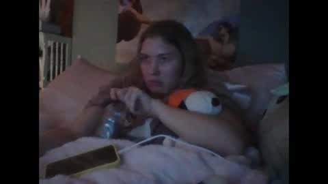 Little Bambii online show from December 18, 2:27 am