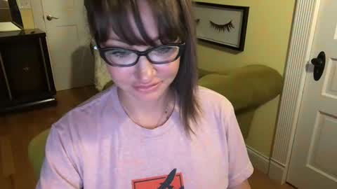 Cach Nelson online show from November 23, 10:50 am