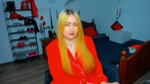 thenaughtygf online show from March 20, 10:25 pm