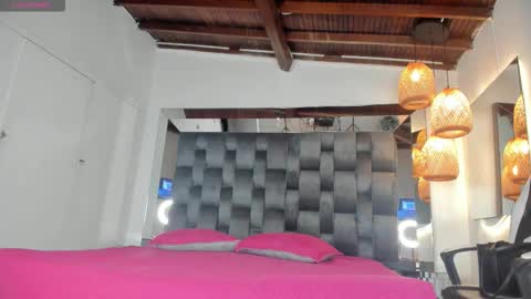 Pamela  online show from February 5, 11:02 am