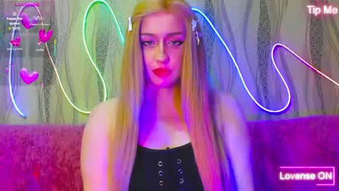 Rose online show from June 2, 7:48 pm