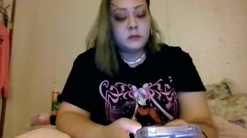 thickassazn93 online show from November 3, 5:55 am