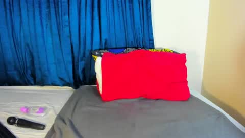 thickleeyanaxxx online show from June 14, 3:30 am