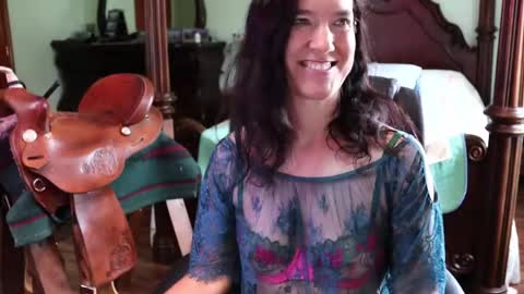 ThornburyRose online show from April 30, 8:57 pm
