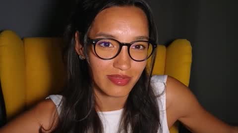 tia_j online show from September 20, 7:01 pm