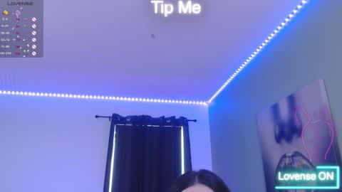 Snapshot of tiabellaxxx chatting on September 18, 8:29 pm Tia Bella online show from September 18, 8:29 pm