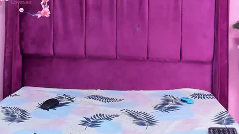 Tifani brown online show from March 13, 2:51 pm