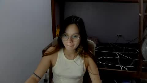 Snapshot of tifanny_foxdoll chatting on January 17, 6:23 pm Goddess Tifanny online show from January 17, 6:23 pm