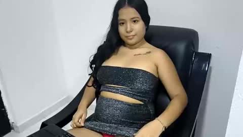 tifany_peres online show from April 14, 5:29 am