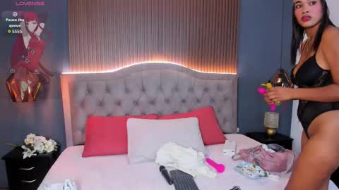 Snapshot of tiffany__charm_ chatting on October 17, 3:54 am tiffany__charm_ online show from October 17, 3:54 am