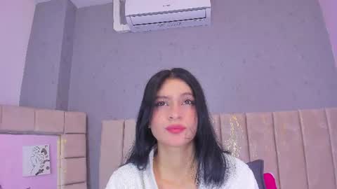 tiffany_mendez online show from June 12, 12:13 pm