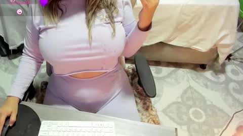 tiffany theressa online show from September 22, 4:00 am