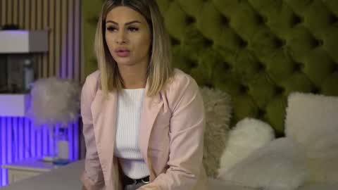 Ilaria online show from September 16, 6:10 am