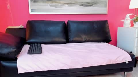 Snapshot of tiffanysuarez_ chatting on January 8, 1:09 pm Stefany Suarez online show from January 8, 1:09 pm