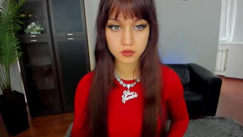 tiffanyyoun online show from October 5, 4:17 am