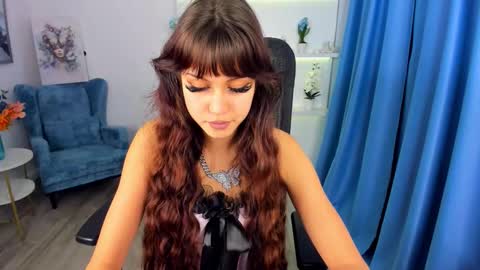 tiffanyyoun online show from November 26, 12:17 pm