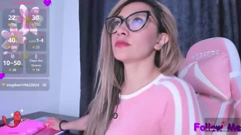 TILA TEQUILA online show from March 9, 3:48 pm