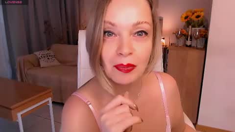 Tilly online show from June 19, 8:12 pm