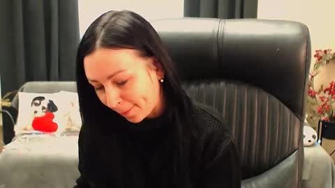 Luisa online show from February 25, 8:02 am