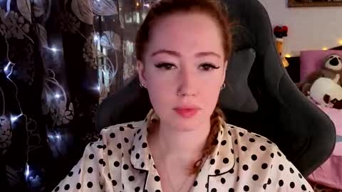 Tina online show from February 17, 4:34 am