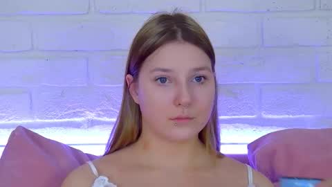 TinaBurton online show from March 3, 4:13 pm