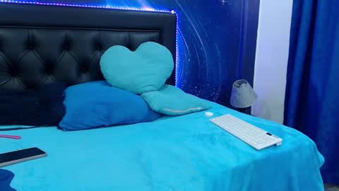 tinajons online show from September 26, 4:10 am