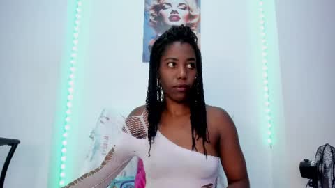 tinas_smith online show from July 22, 1:45 pm