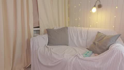 tinasiner online show from January 7, 5:49 pm