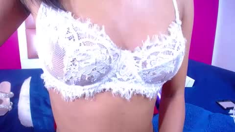 tiny_sarah1 online show from November 13, 8:02 am