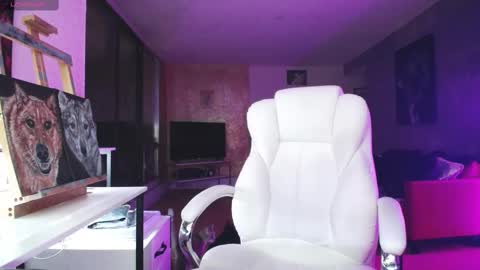 stage Kylie Sinner  brand CLITBAIT online show from September 23, 12:31 am