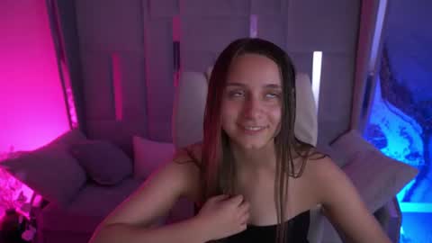 tinynataliee online show from August 2, 8:12 pm