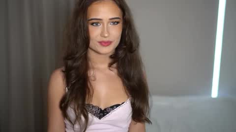 Lili online show from November 9, 11:50 am