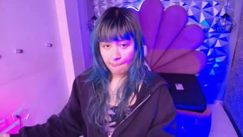 toky         online show from December 16, 2:39 am