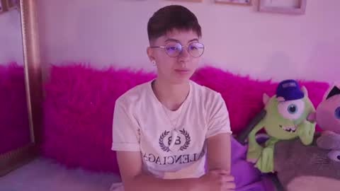 Blue  online show from June 17, 1:34 pm