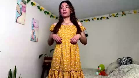 leyla  online show from March 12, 7:44 am