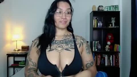 toothyy online show from June 28, 4:24 pm
