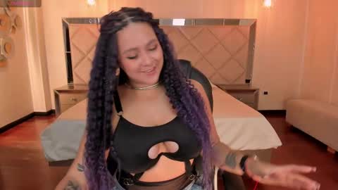 Tori Cross online show from February 20, 12:57 pm