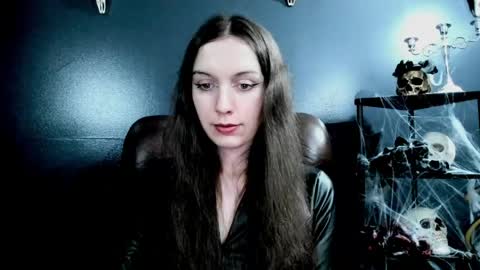 toxicdomme online show from April 28, 4:44 pm