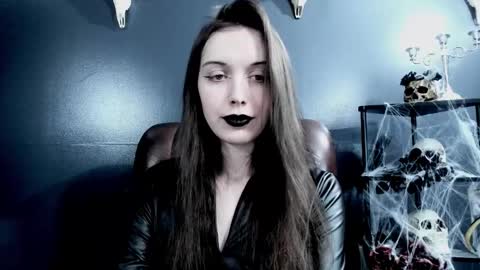 toxicdomme online show from March 9, 6:33 pm