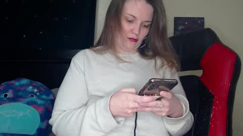 Snapshot of toxiclilly chatting on January 2, 9:00 am Lilly Miss Mistress Goddess Maam Queen Boss online show from January 2, 9:00 am