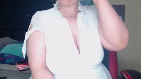 Snapshot of toxiclilly chatting on December 31, 8:48 am Lilly Miss Mistress Goddess Maam Queen Boss online show from December 31, 8:48 am