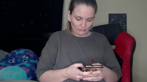 Snapshot of toxiclilly chatting on December 30, 8:54 am Lilly Miss Mistress Goddess Maam Queen Boss online show from December 30, 8:54 am