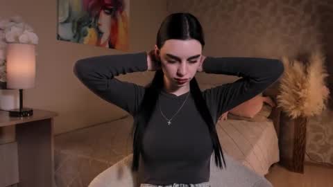 Amelia online show from March 19, 11:03 am