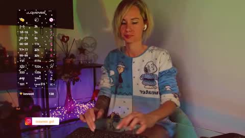 Hey my name is Kiri Kiri online show from February 10, 9:47 pm