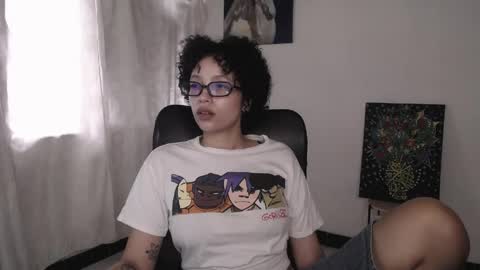 Emily online show from May 2, 6:33 pm