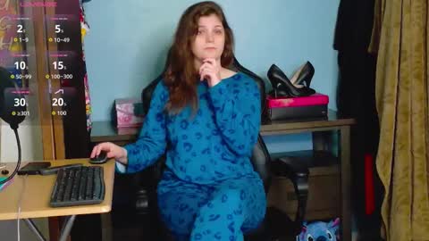 TreeJeanne online show from November 13, 2:21 am