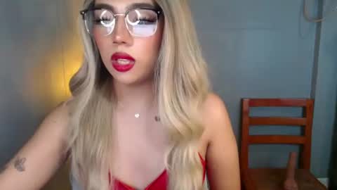 trexie_fucks15 online show from December 15, 12:05 am