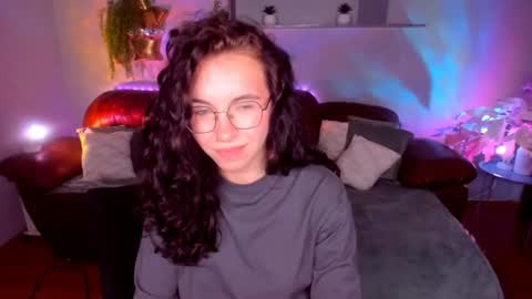 TriciaDaisy online show from July 20, 10:39 am