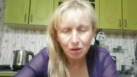 TrinaAdair online show from December 4, 4:30 pm